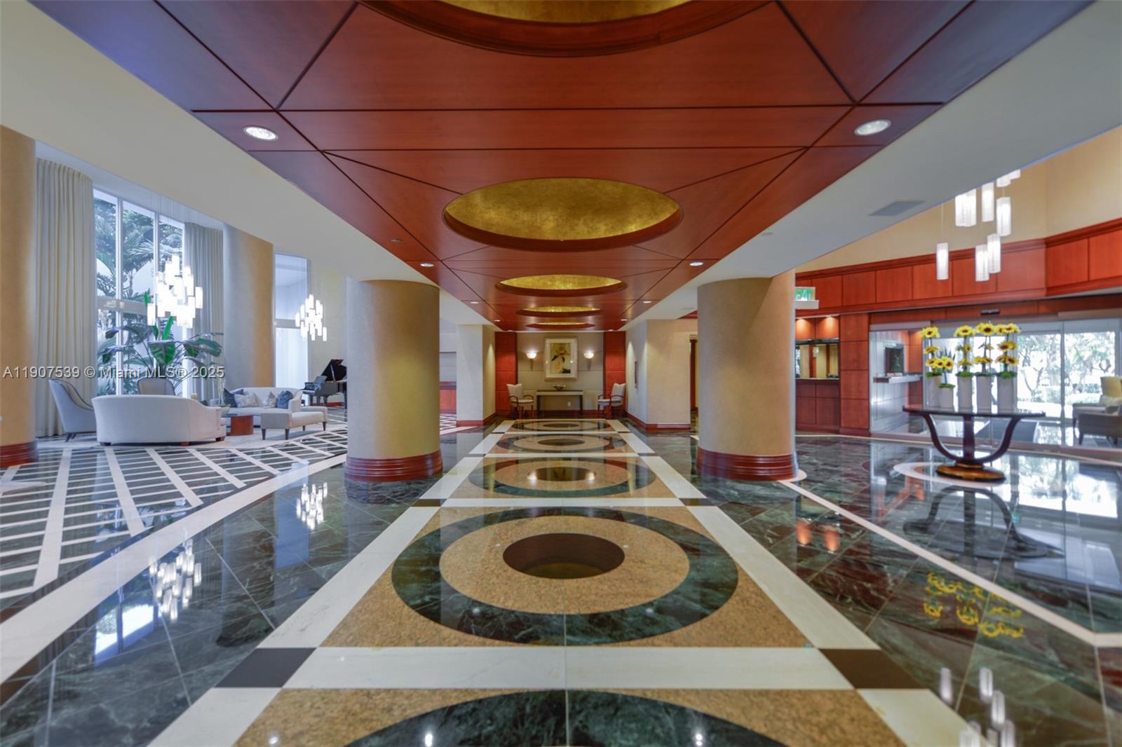 21050 Point Pl # 702