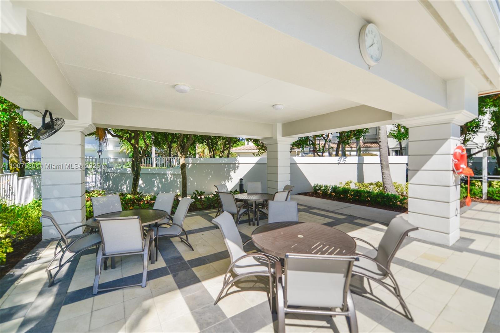 21050 Point Pl # 702