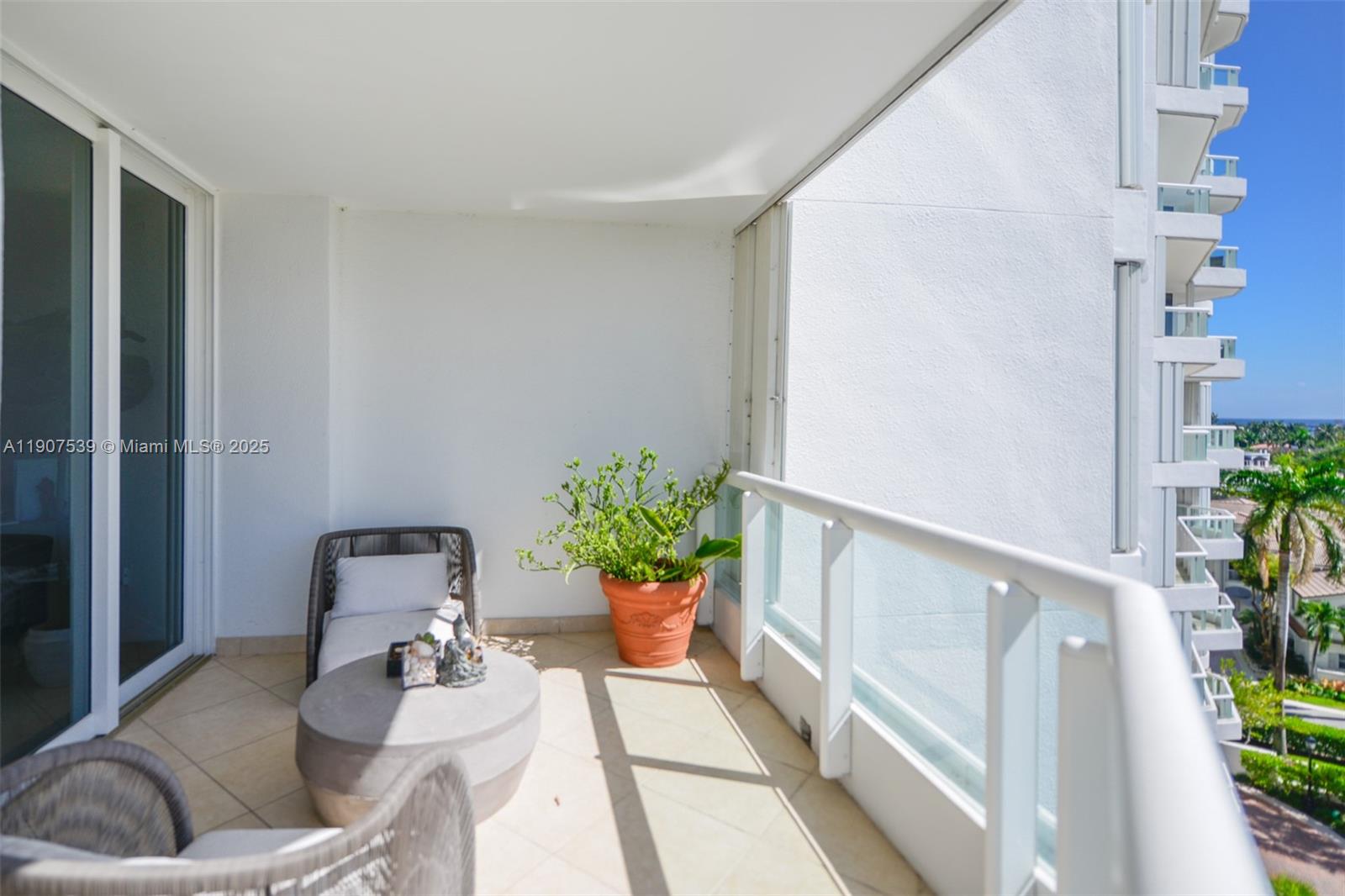 21050 Point Pl # 702