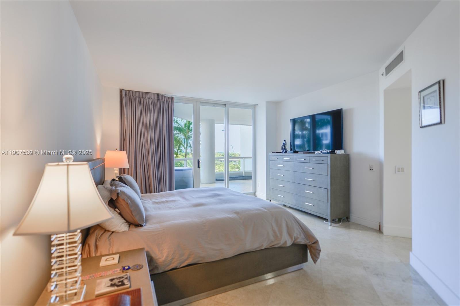 21050 Point Pl # 702