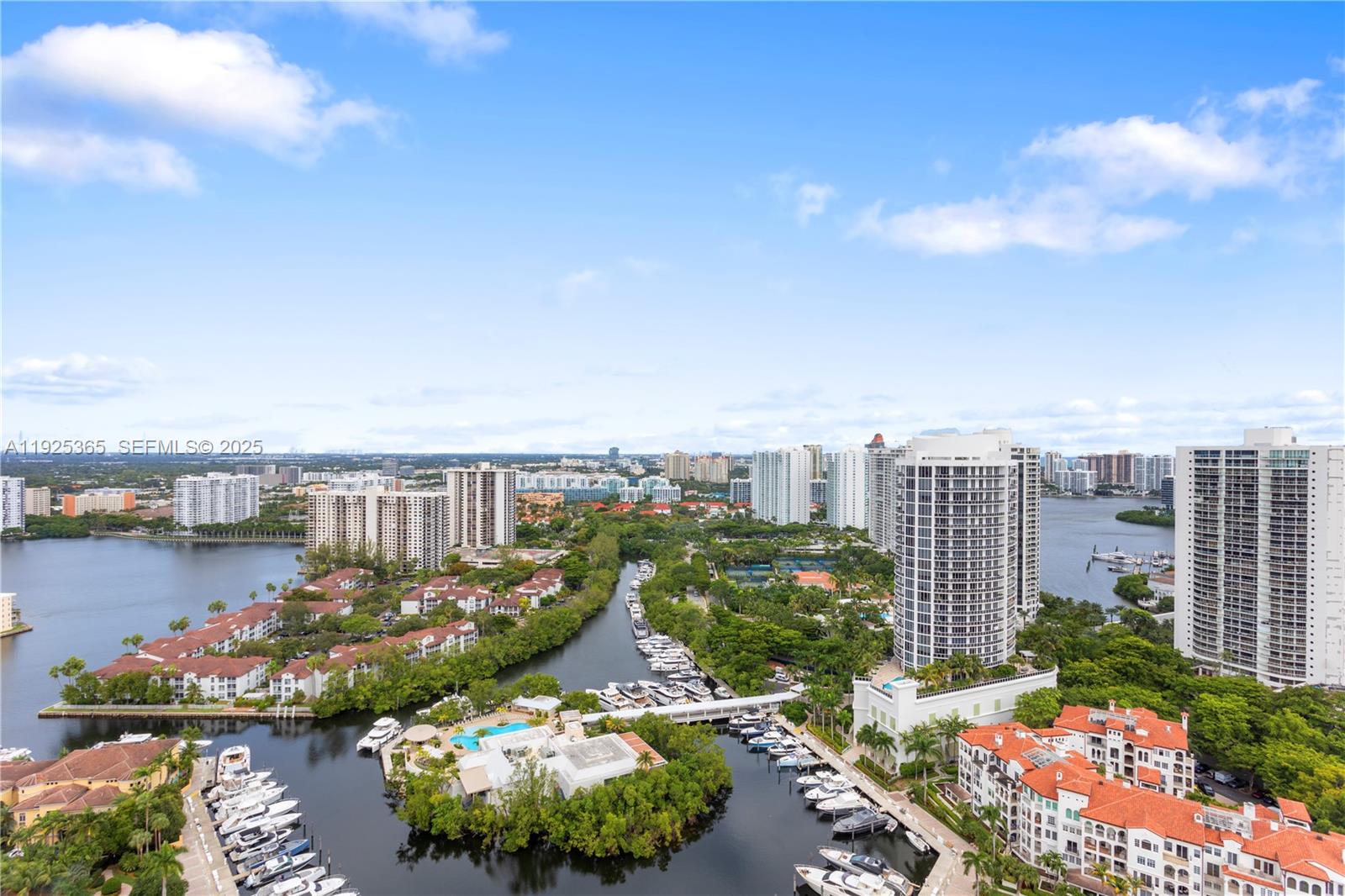 2000 Island Blvd # 5 Unit: PH-5