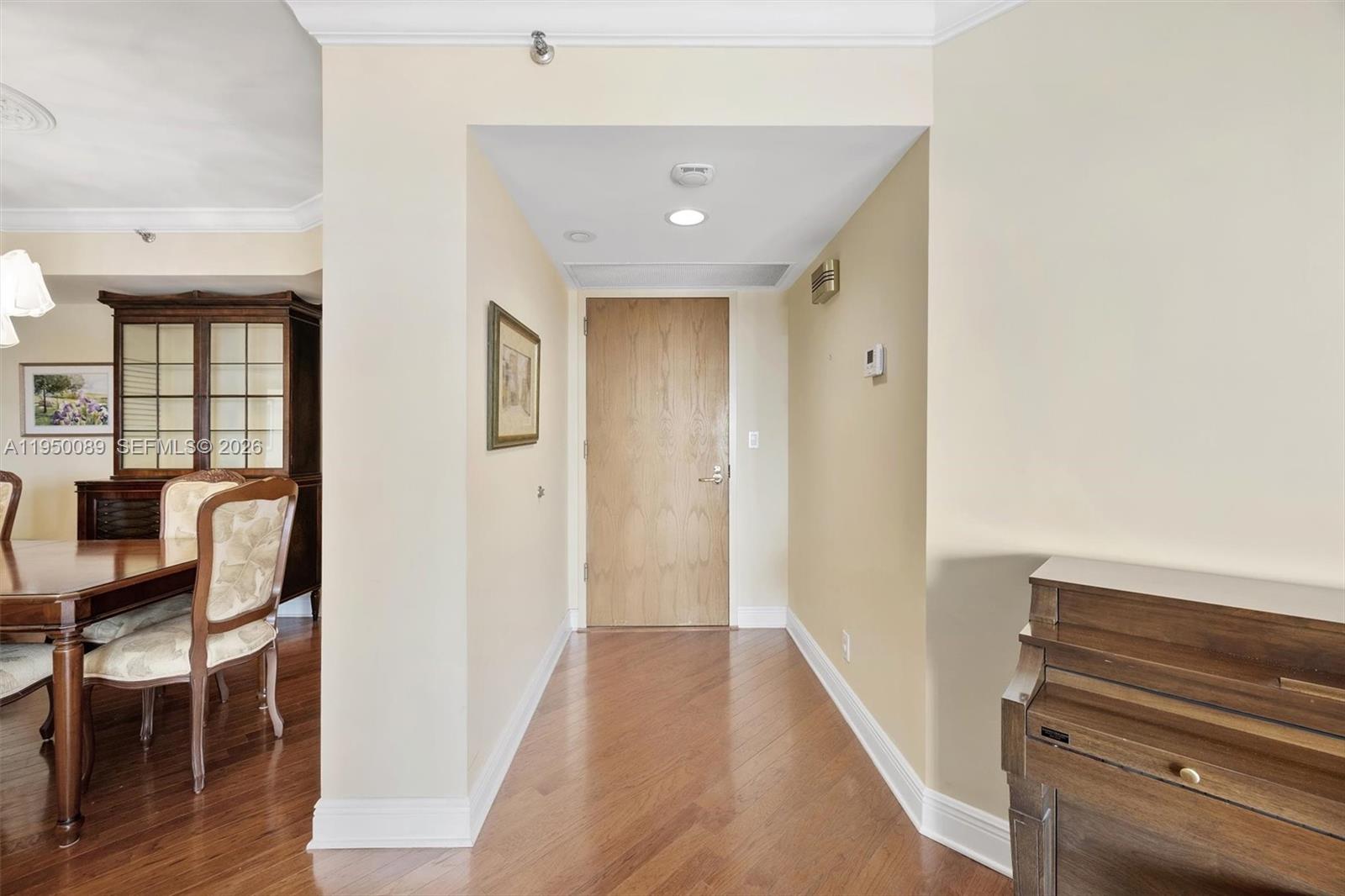 1000 E Island Blvd # 803