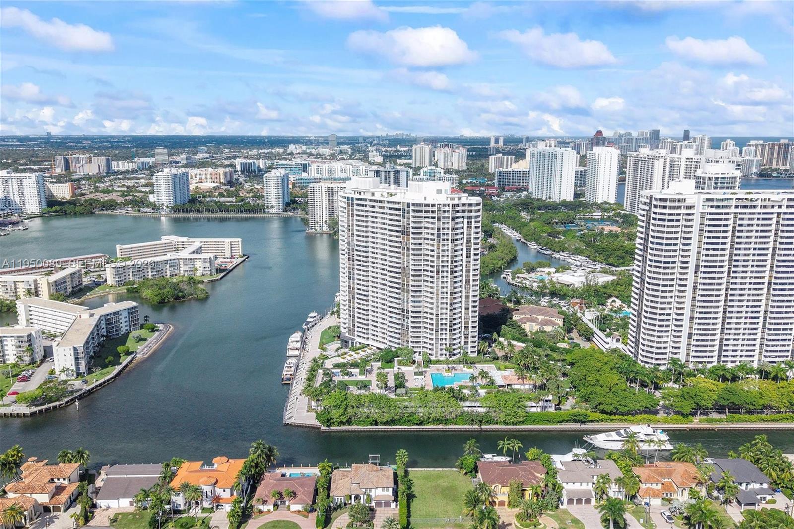1000 E Island Blvd # 803