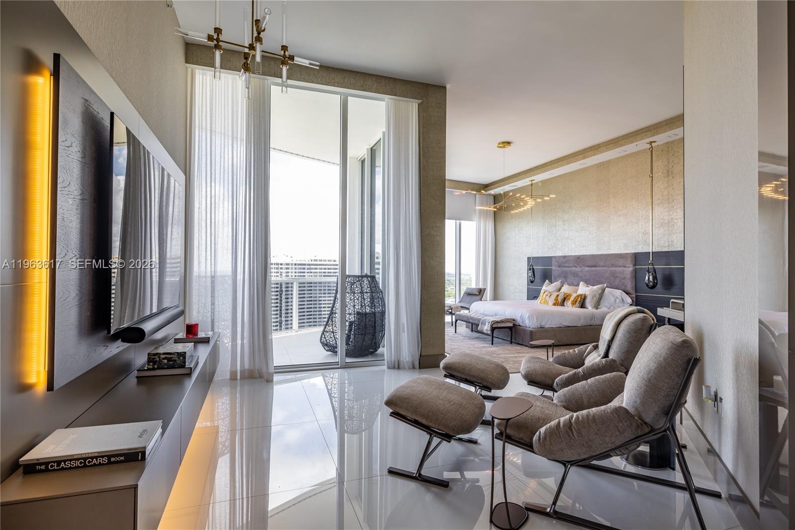 4100 Island Blvd # 1 Unit: PH-1