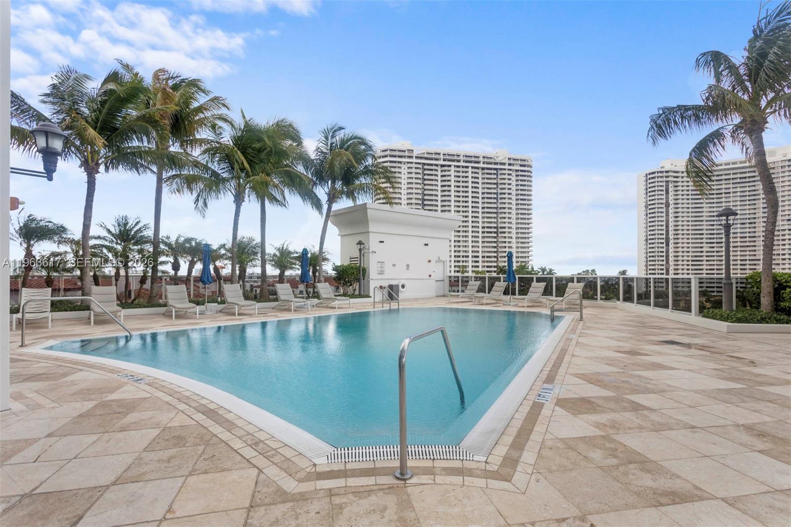 4100 Island Blvd # 1 Unit: PH-1