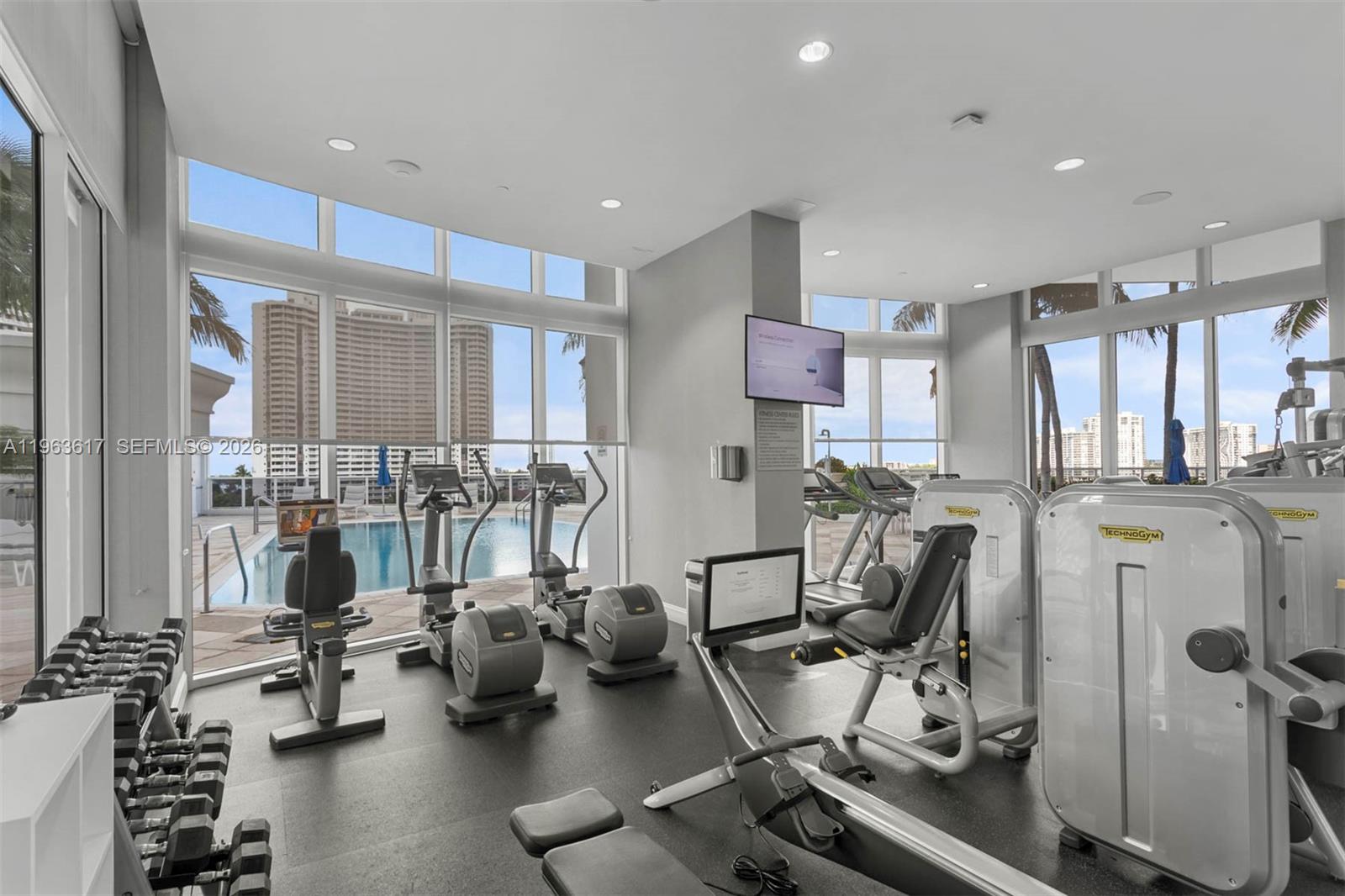 4100 Island Blvd # 1 Unit: PH-1