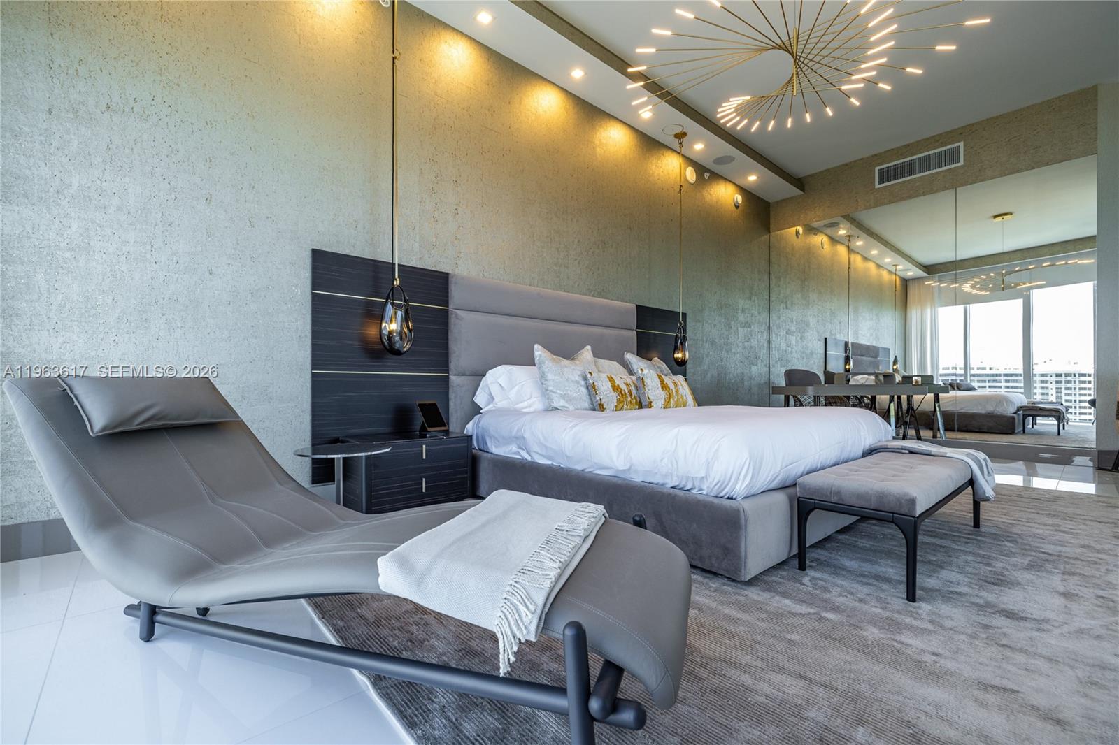 4100 Island Blvd # 1 Unit: PH-1