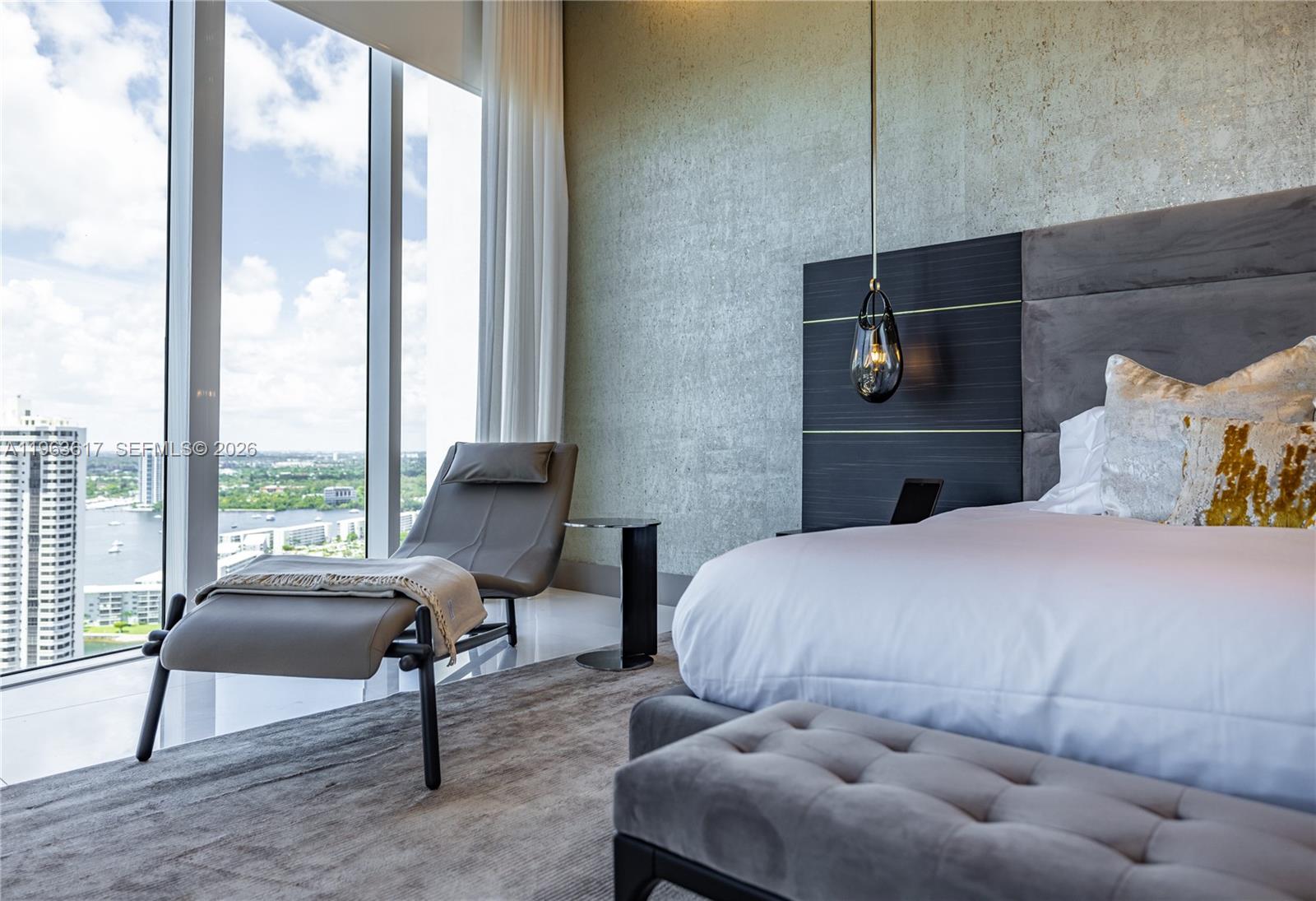 4100 Island Blvd # 1 Unit: PH-1