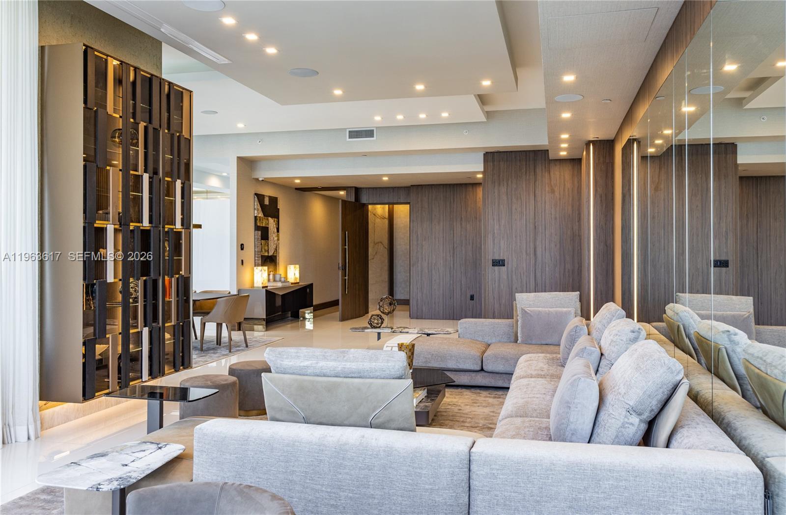 4100 Island Blvd # 1 Unit: PH-1