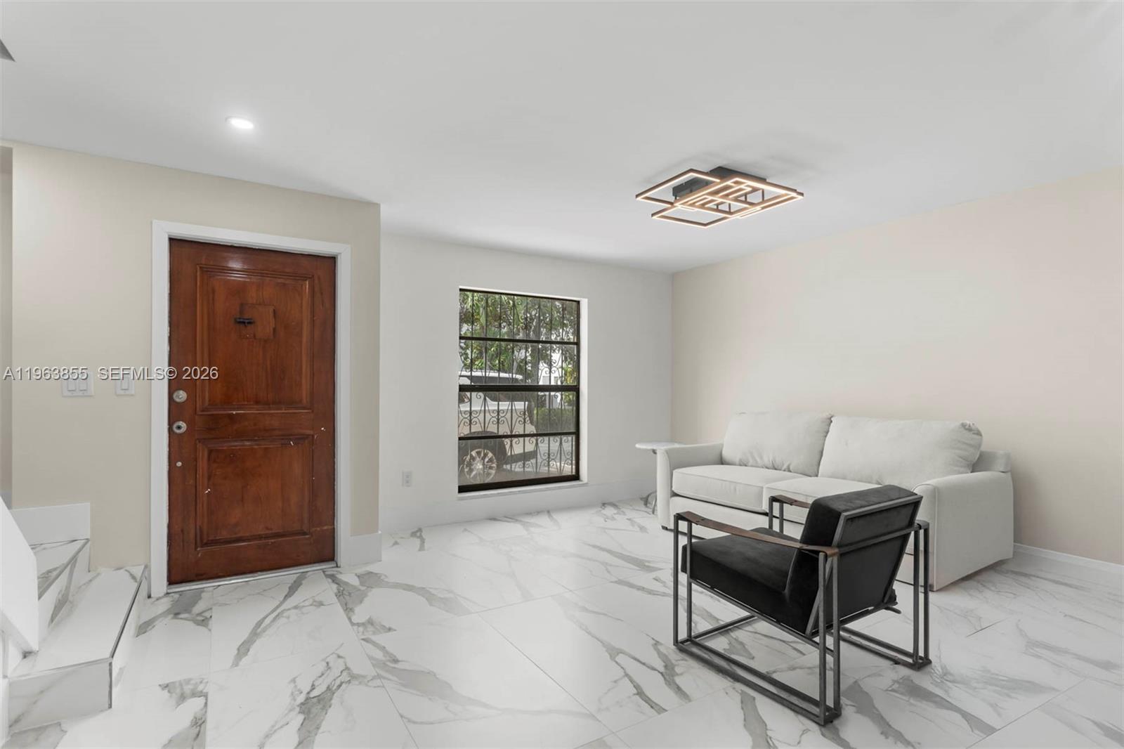 3973 NE 167th St # 12