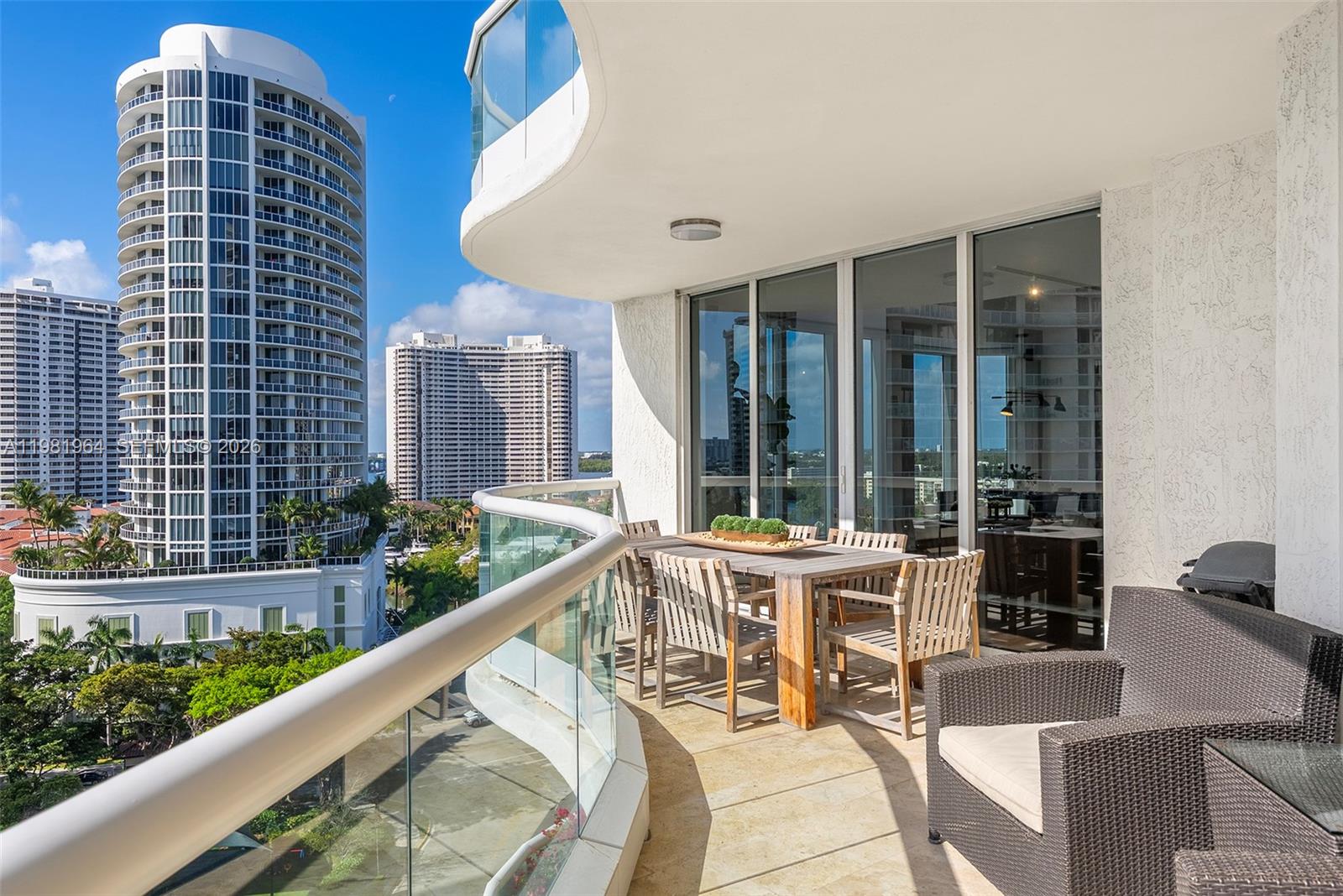 6000 Island Blvd # 1208