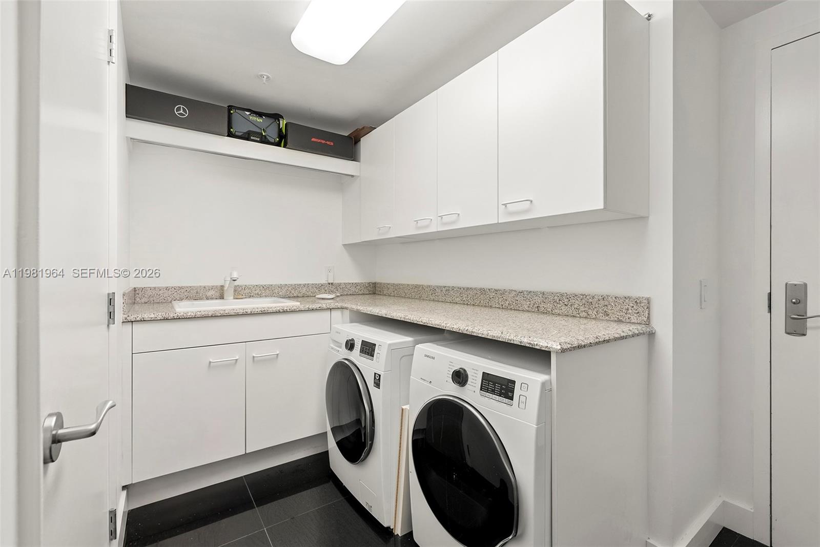 6000 Island Blvd # 1208