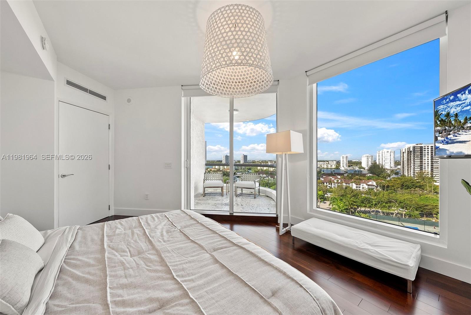 6000 Island Blvd # 1208