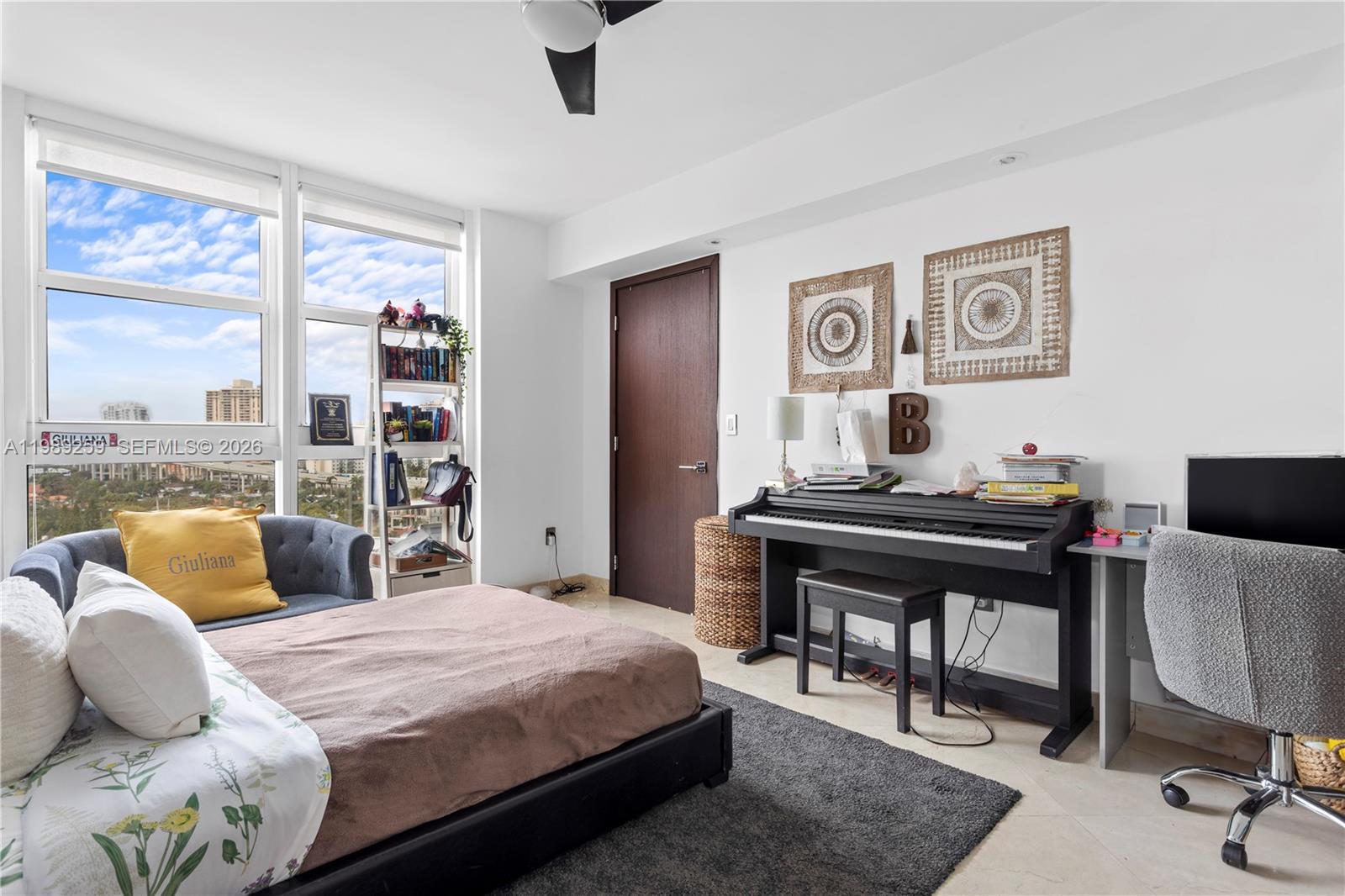 18911 Collins Ave # 1405