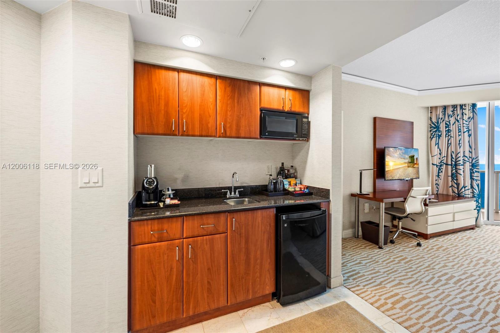 18001 Collins Ave # 2209