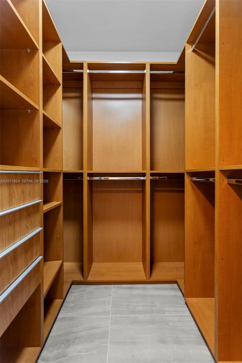 21055 Yacht Club Dr # 1409