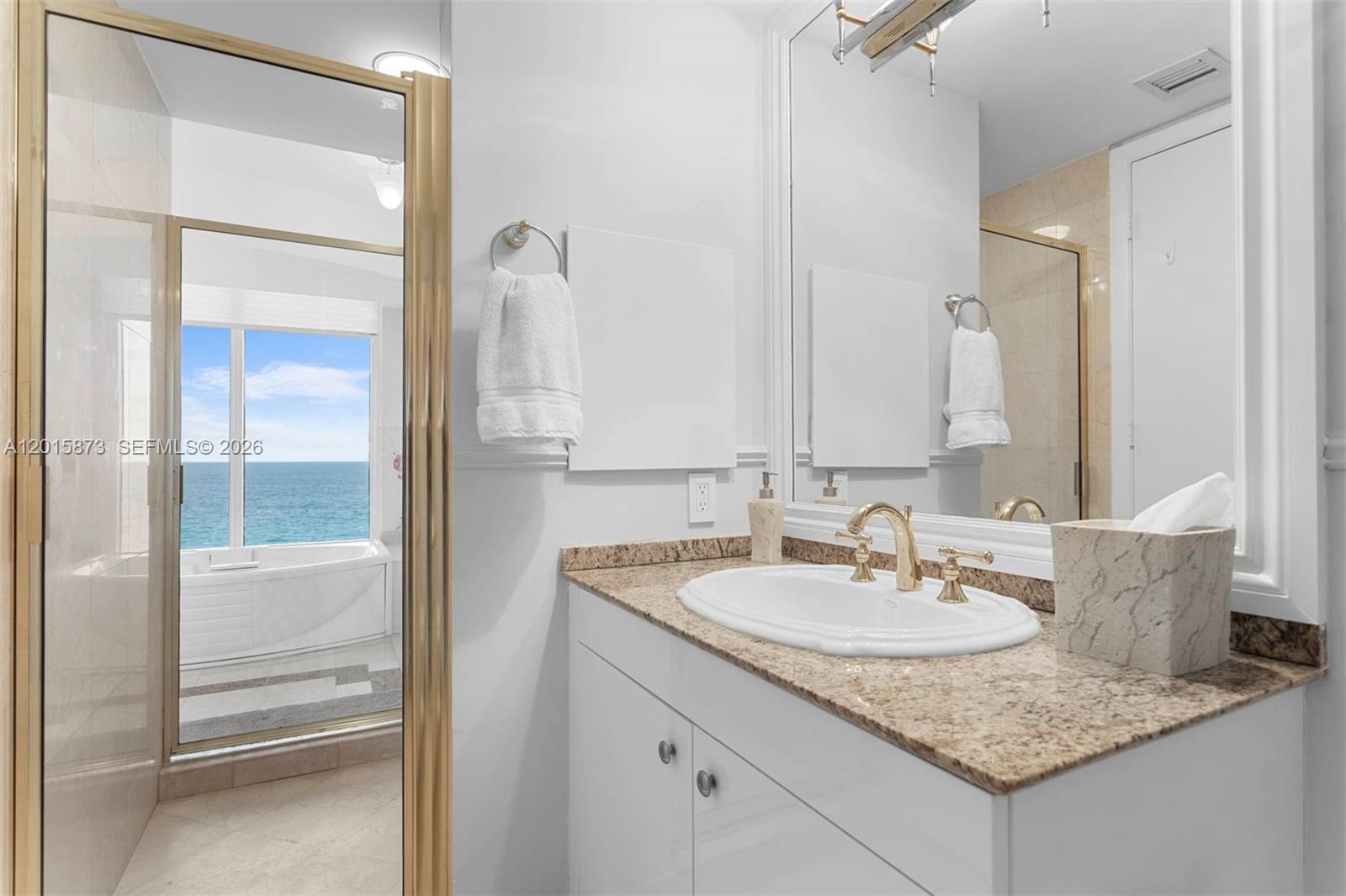 19111 Collins Ave # 604