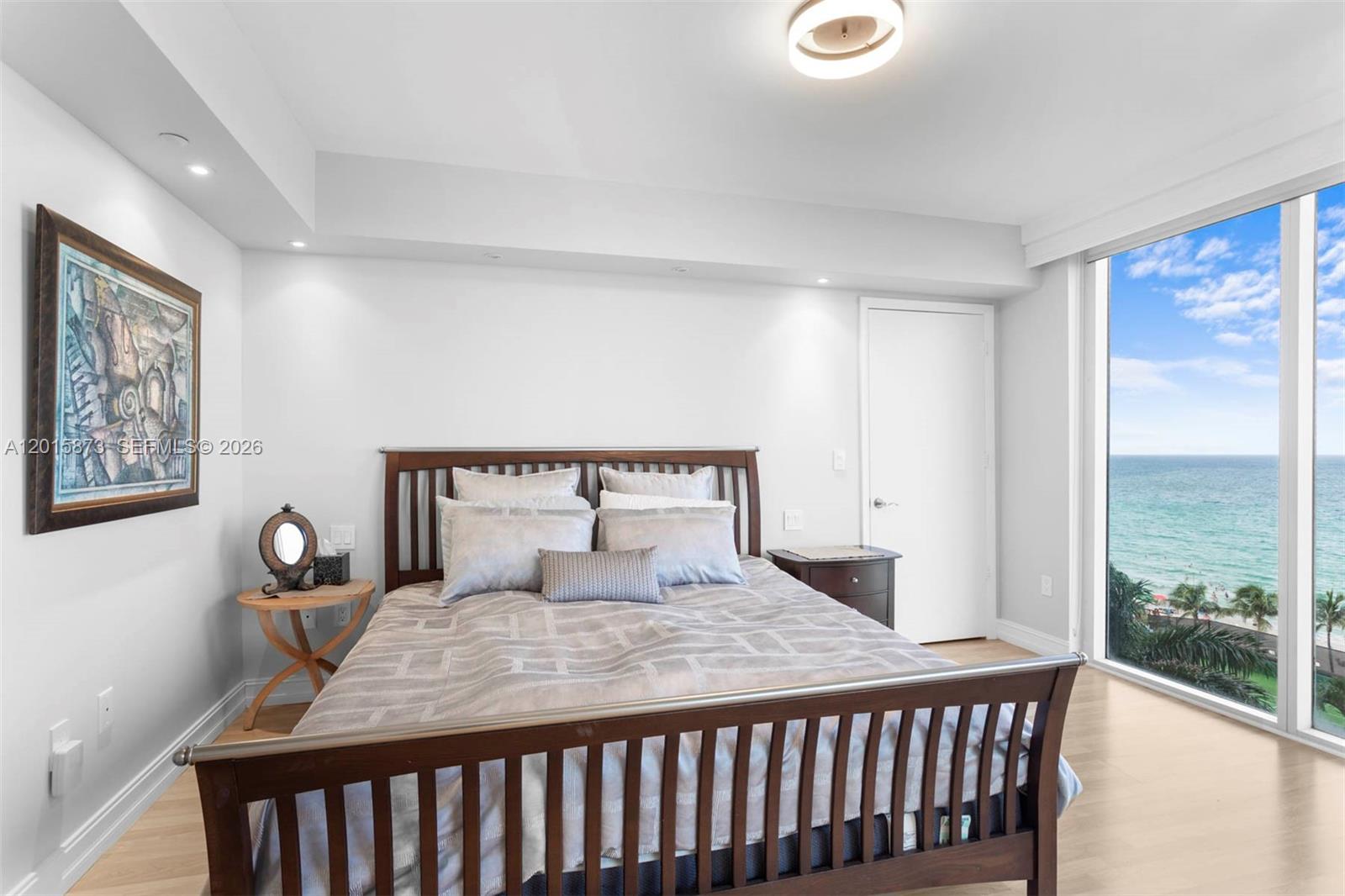 19111 Collins Ave # 604