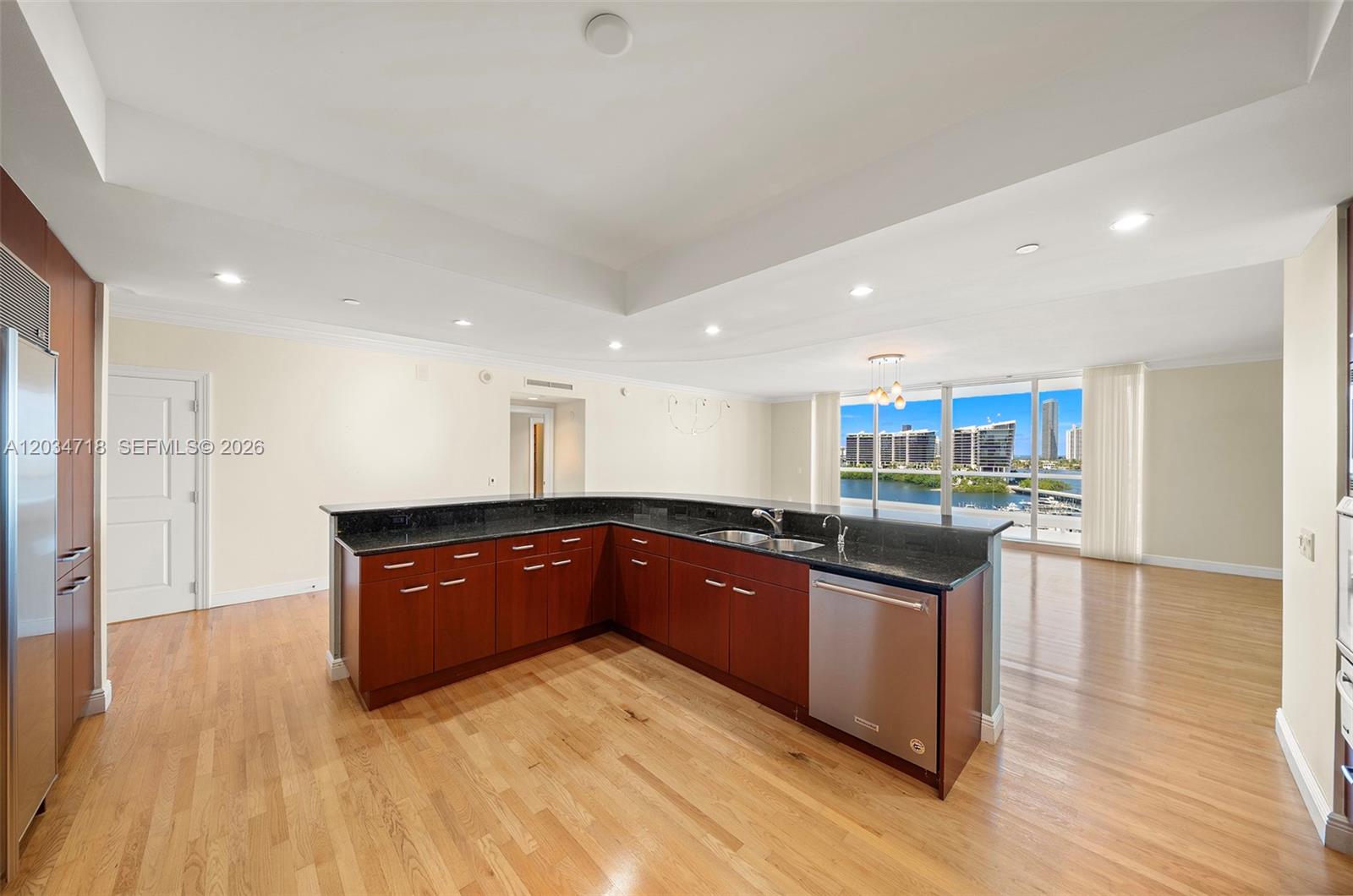 6000 Island Blvd # 1002