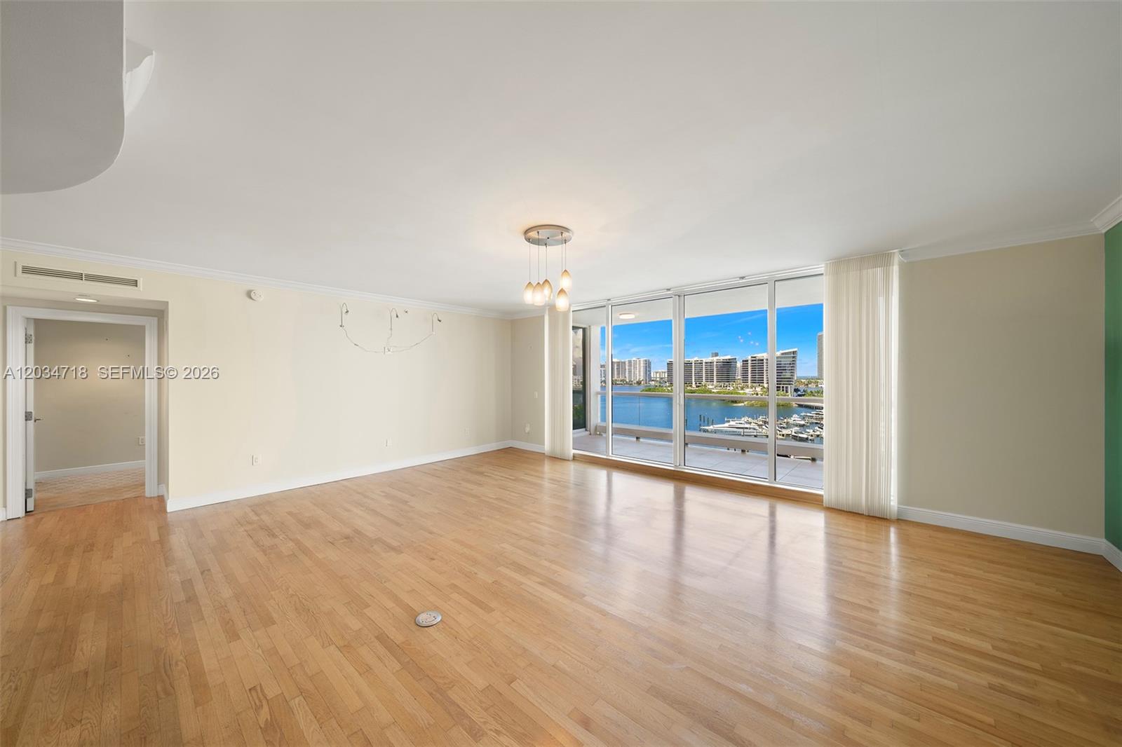 6000 Island Blvd # 1002