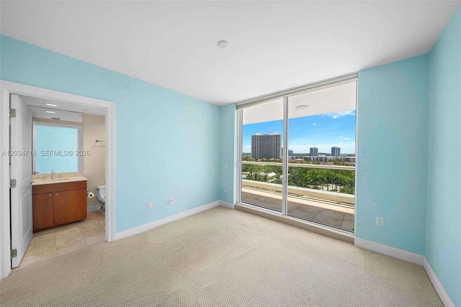 6000 Island Blvd # 1002