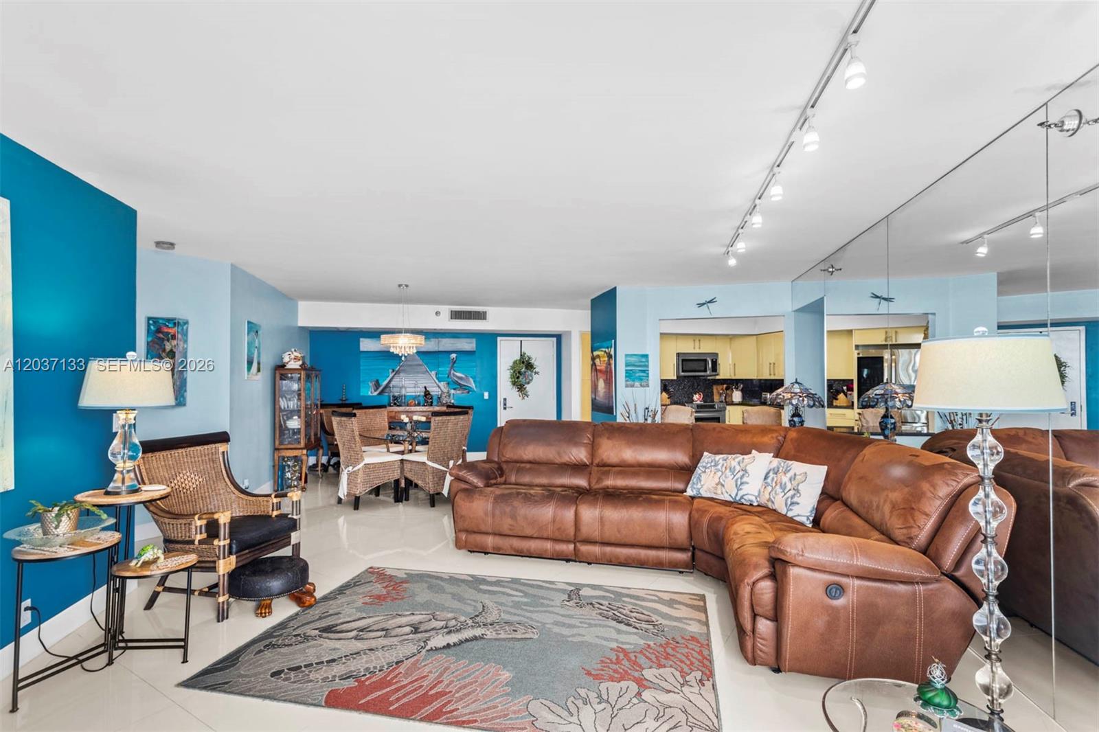 3500 Mystic Pointe Dr # 3307