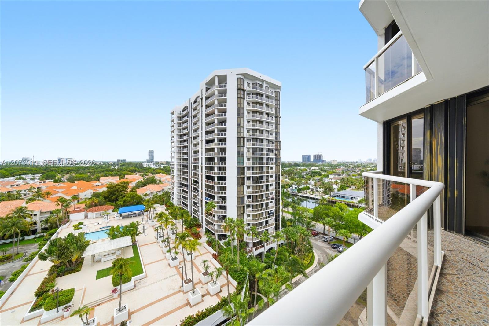 3610 Yacht Club Dr # 1115