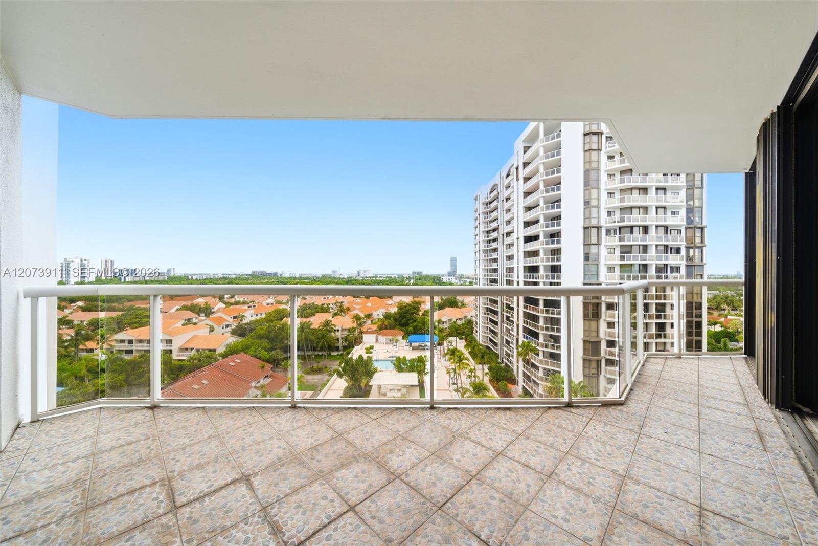 3610 Yacht Club Dr # 1115