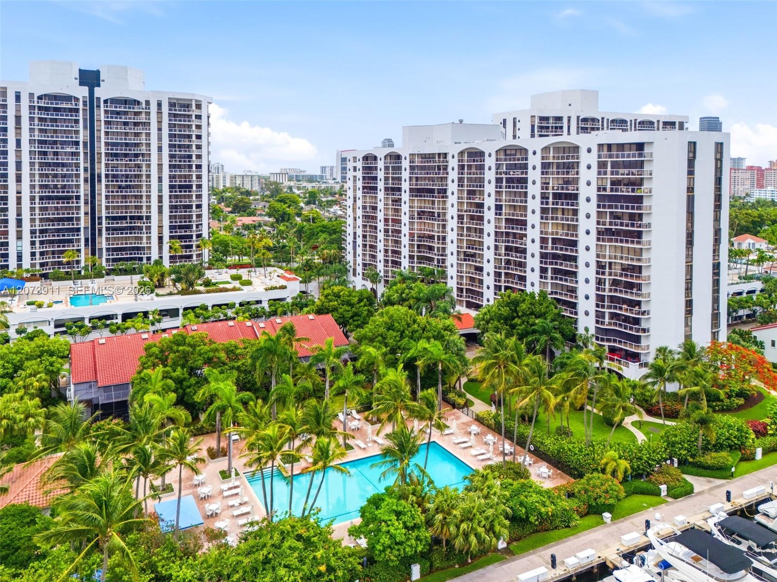 3610 Yacht Club Dr # 1115