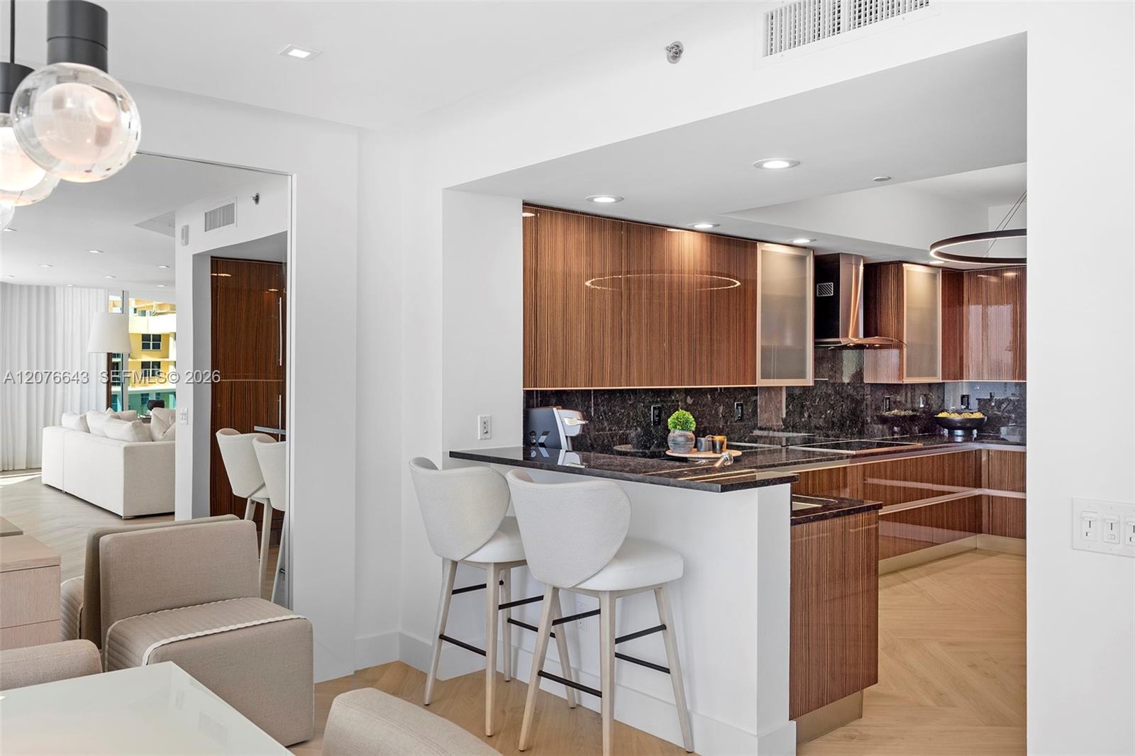 2711 S Ocean Dr # 1502