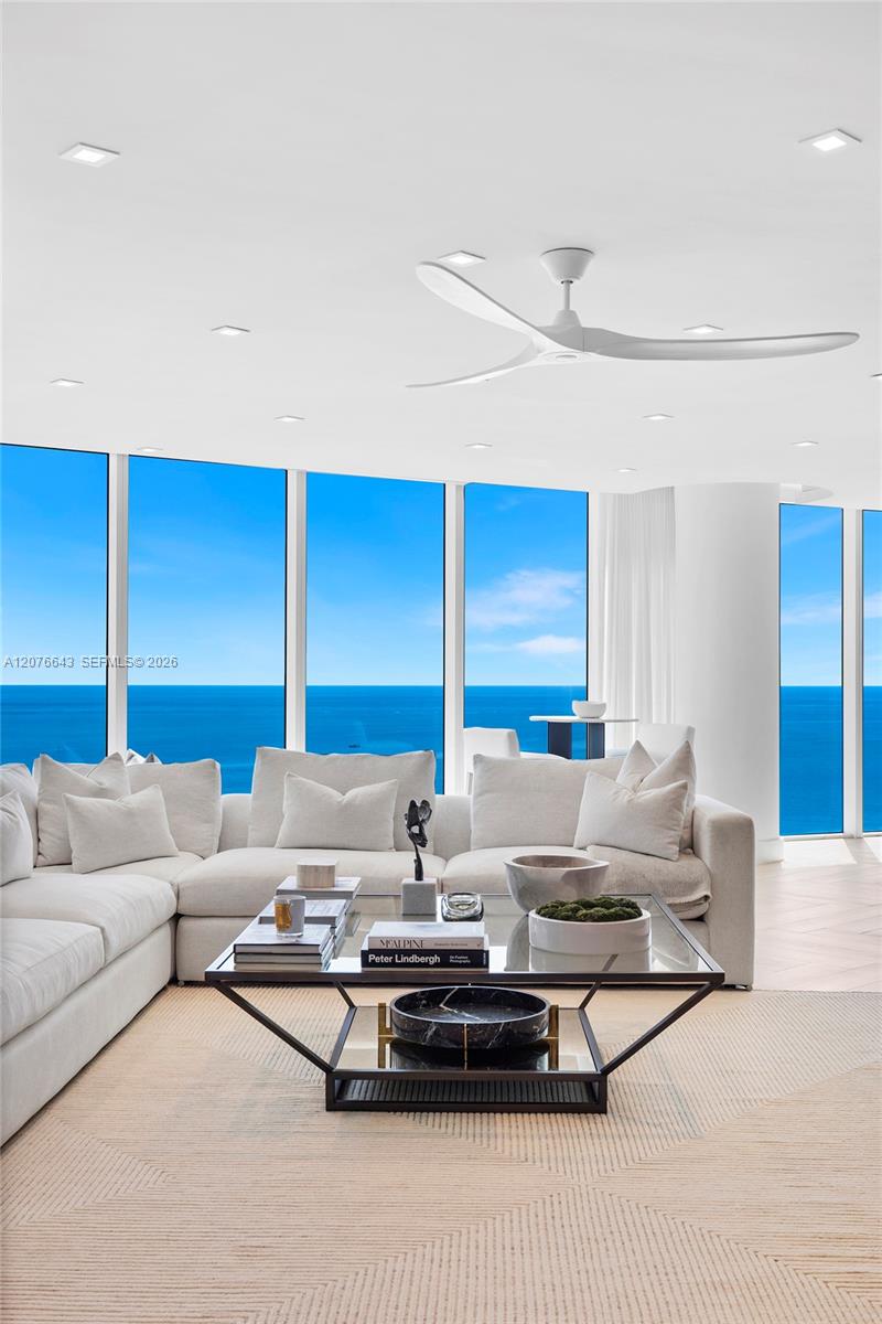 2711 S Ocean Dr # 1502