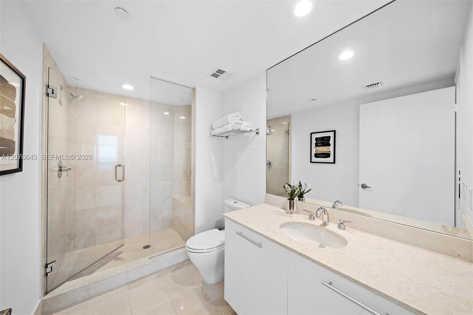 2711 S Ocean Dr # 1502