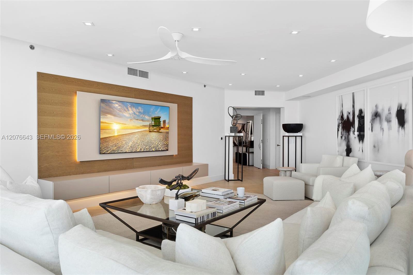 2711 S Ocean Dr # 1502