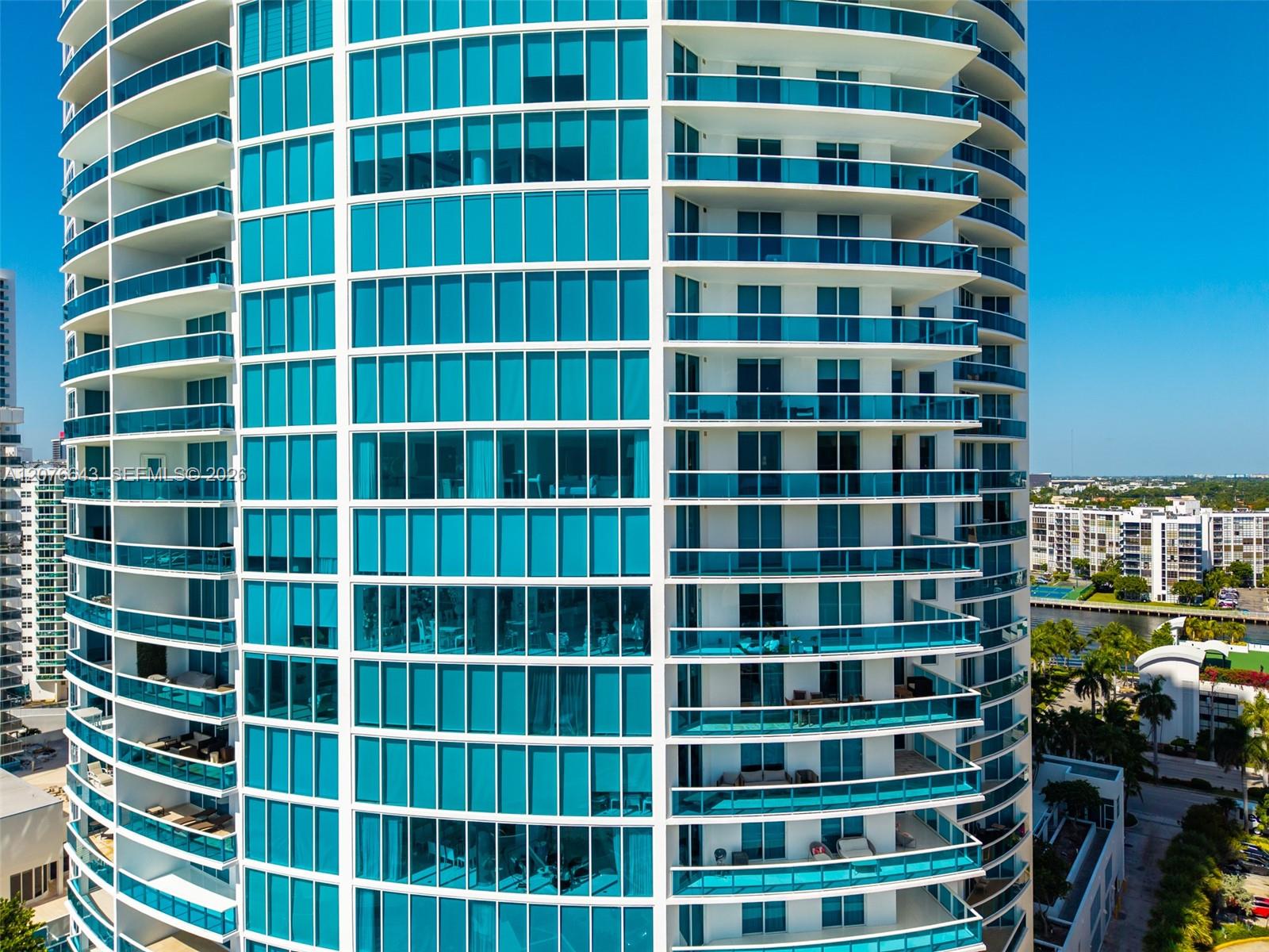 2711 S Ocean Dr # 1502