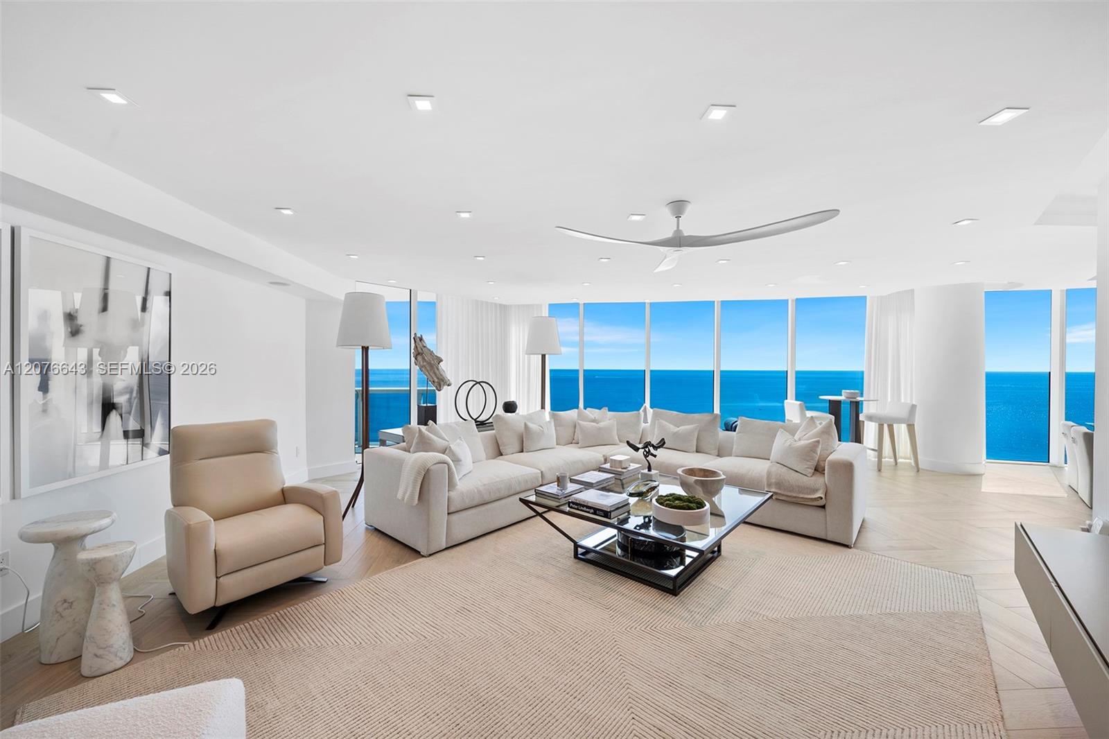 2711 S Ocean Dr # 1502