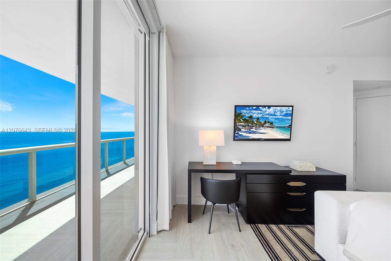 2711 S Ocean Dr # 1502