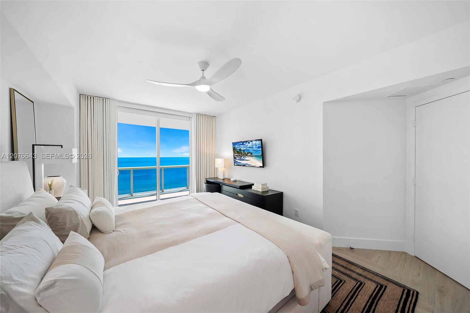 2711 S Ocean Dr # 1502
