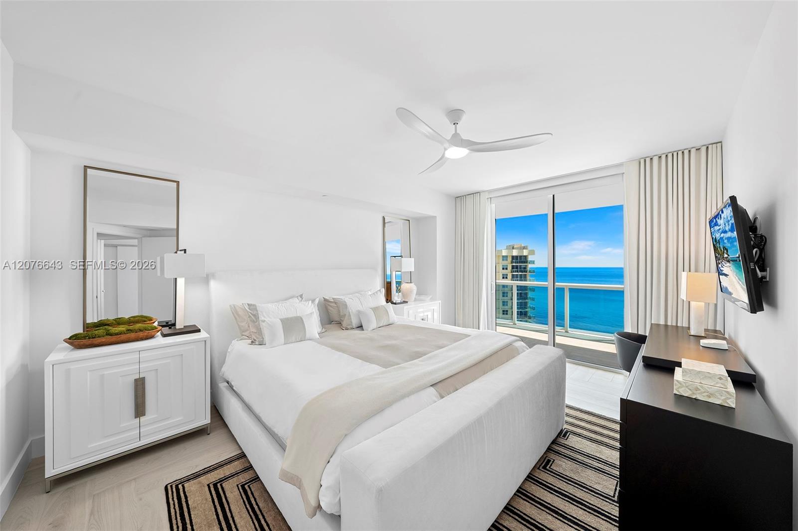 2711 S Ocean Dr # 1502