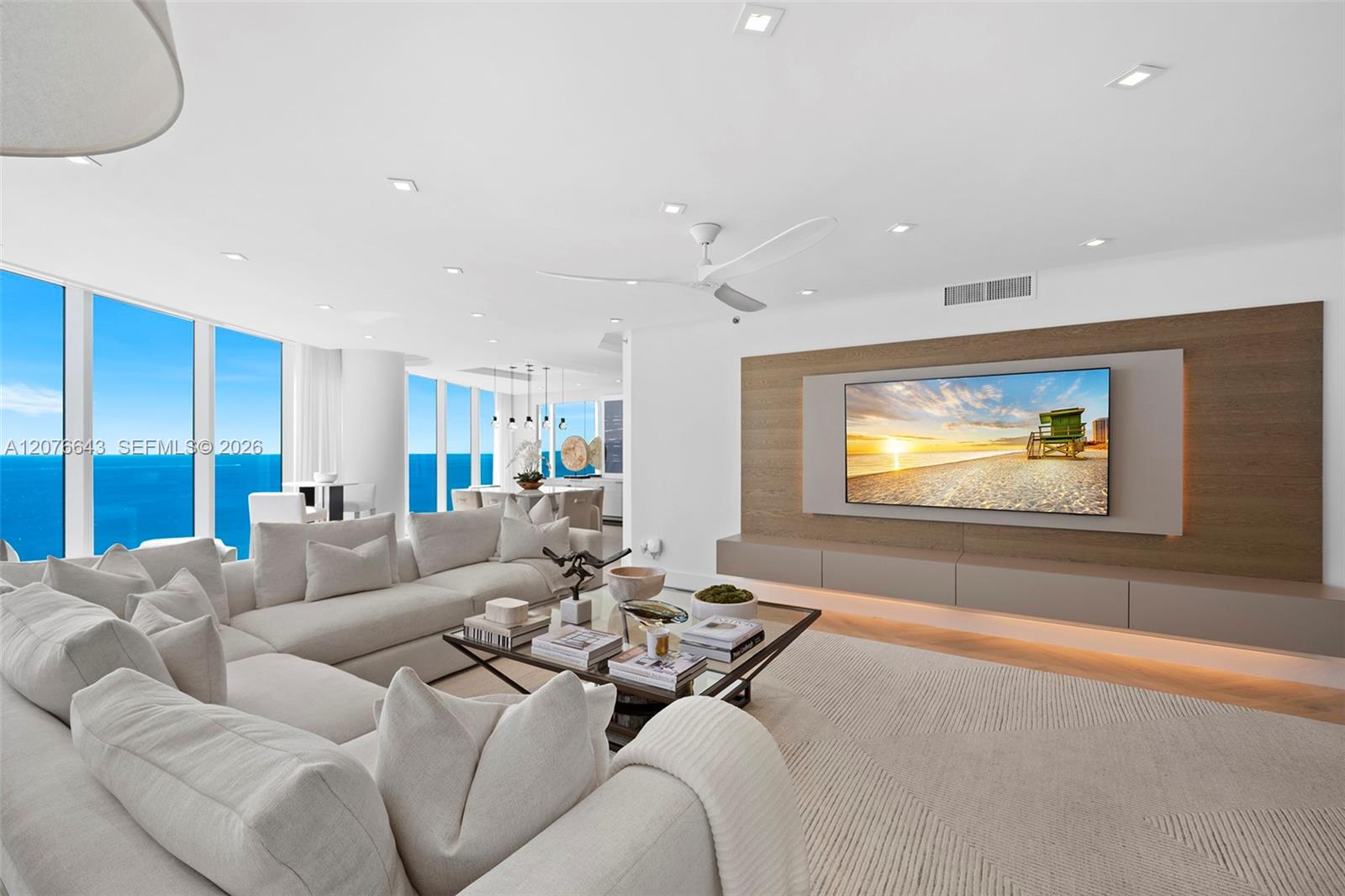 2711 S Ocean Dr # 1502