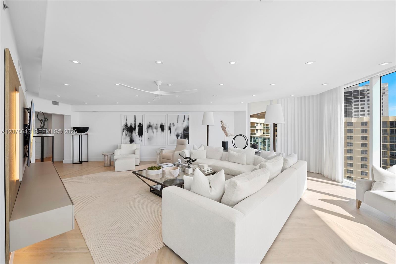 2711 S Ocean Dr # 1502