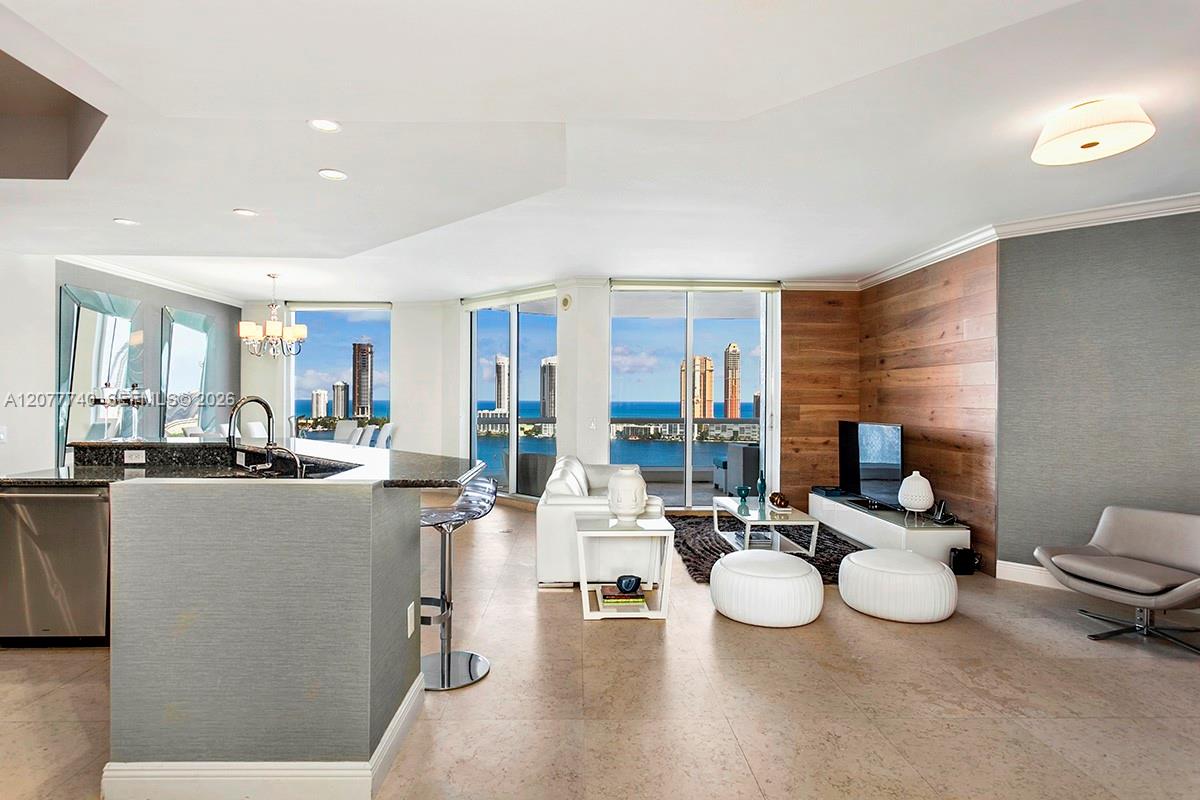 6000 Island Blvd # 2204