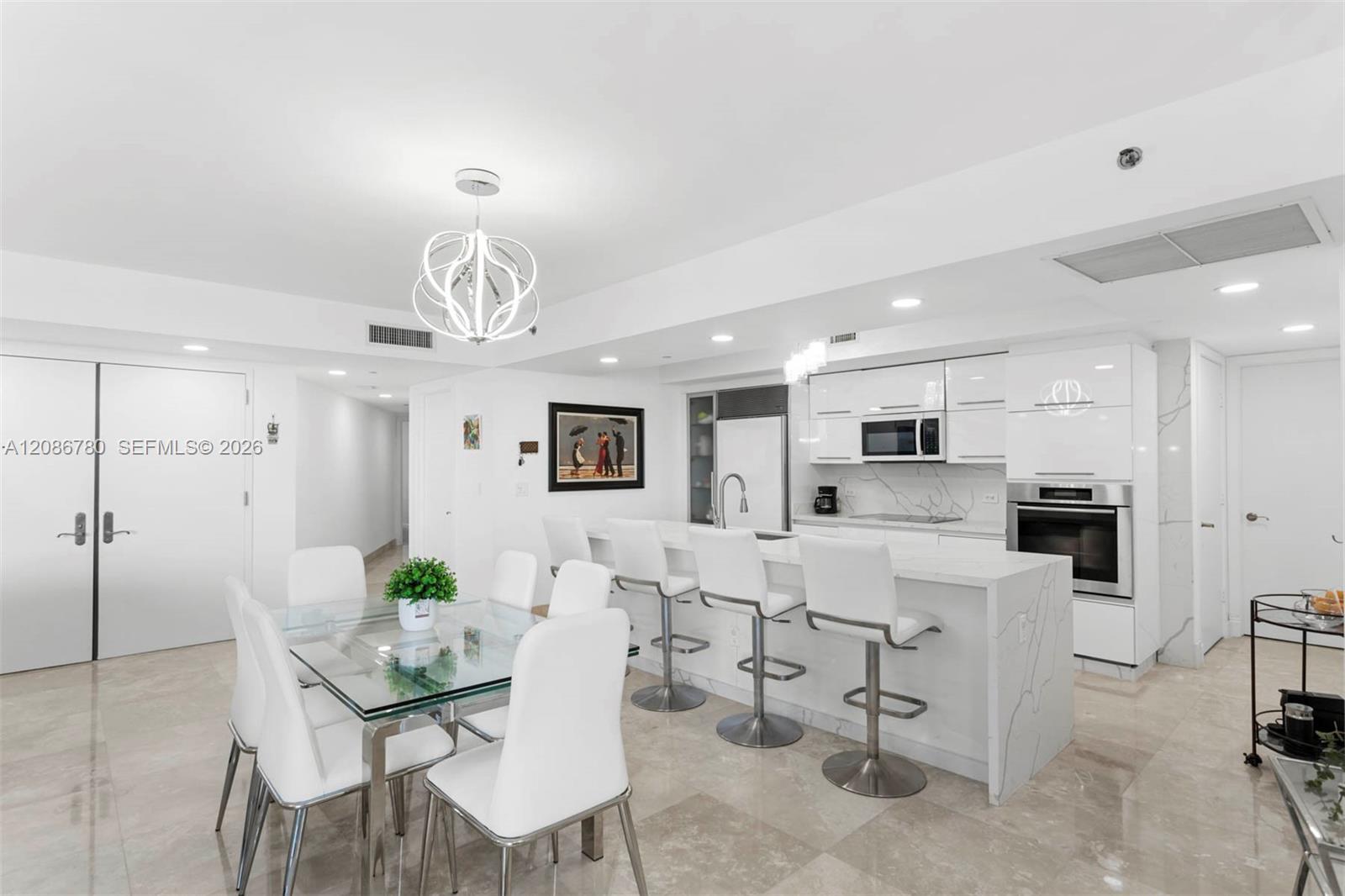 17201 Collins Ave # 3304