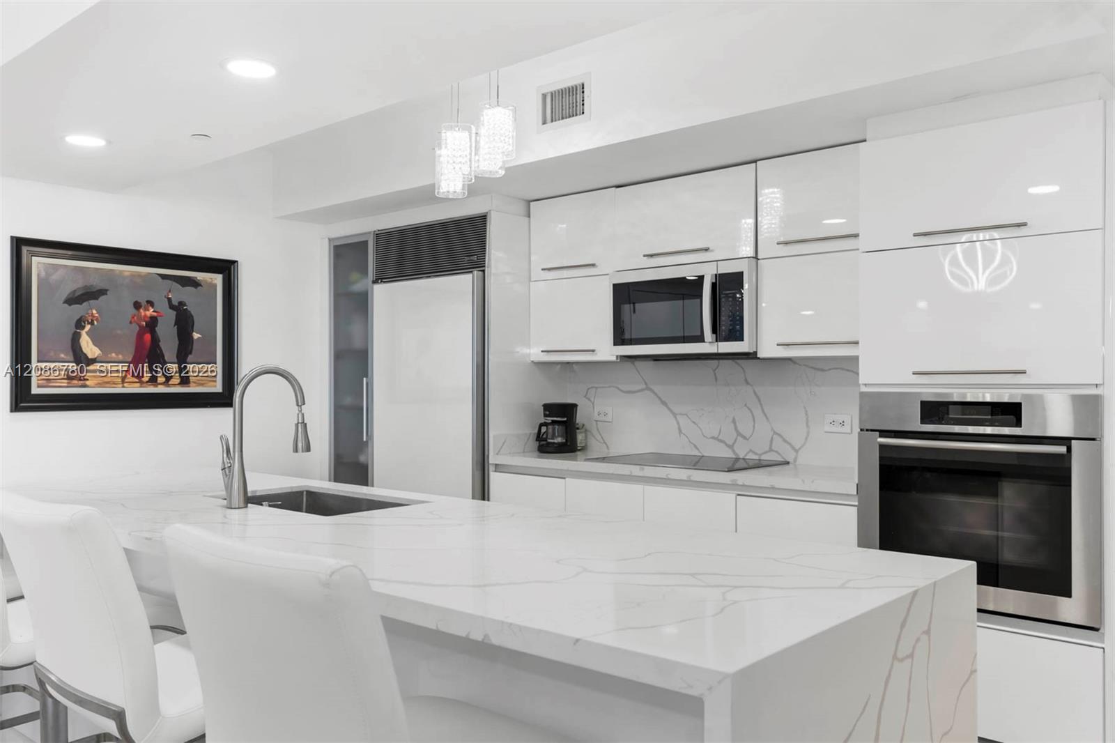17201 Collins Ave # 3304