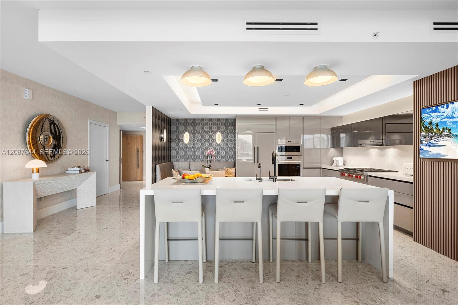 6000 Island Blvd # 707