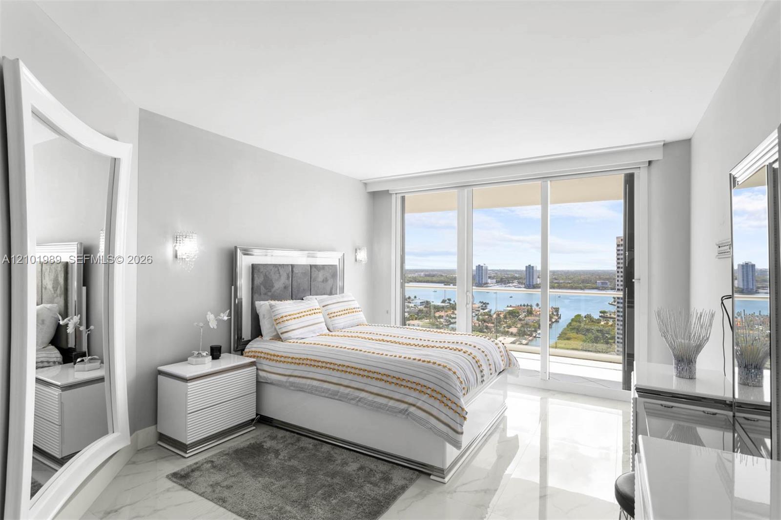 2600 Island Blvd # 2603