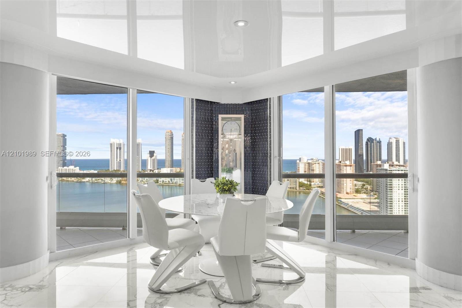 2600 Island Blvd # 2603