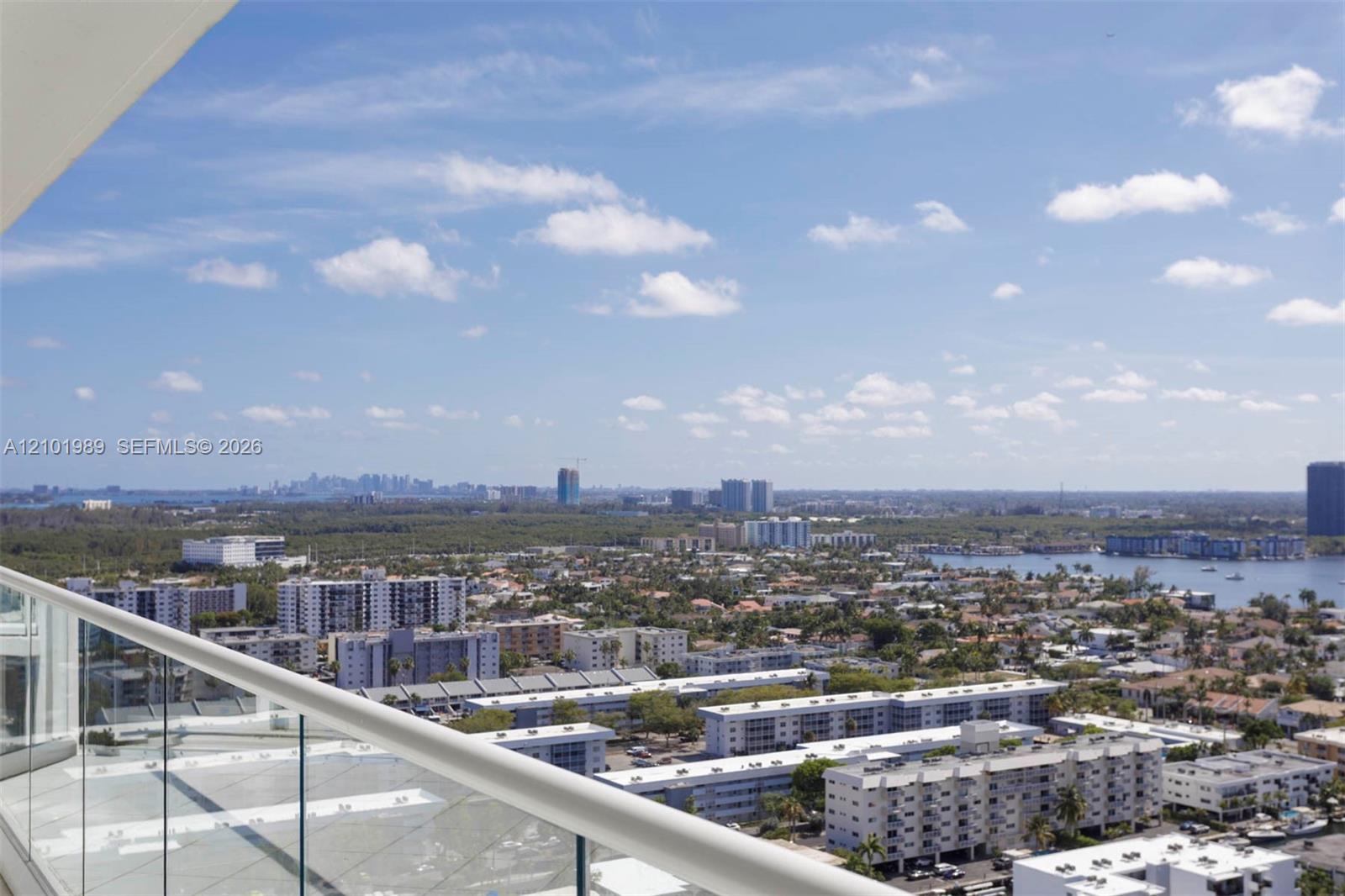 2600 Island Blvd # 2603