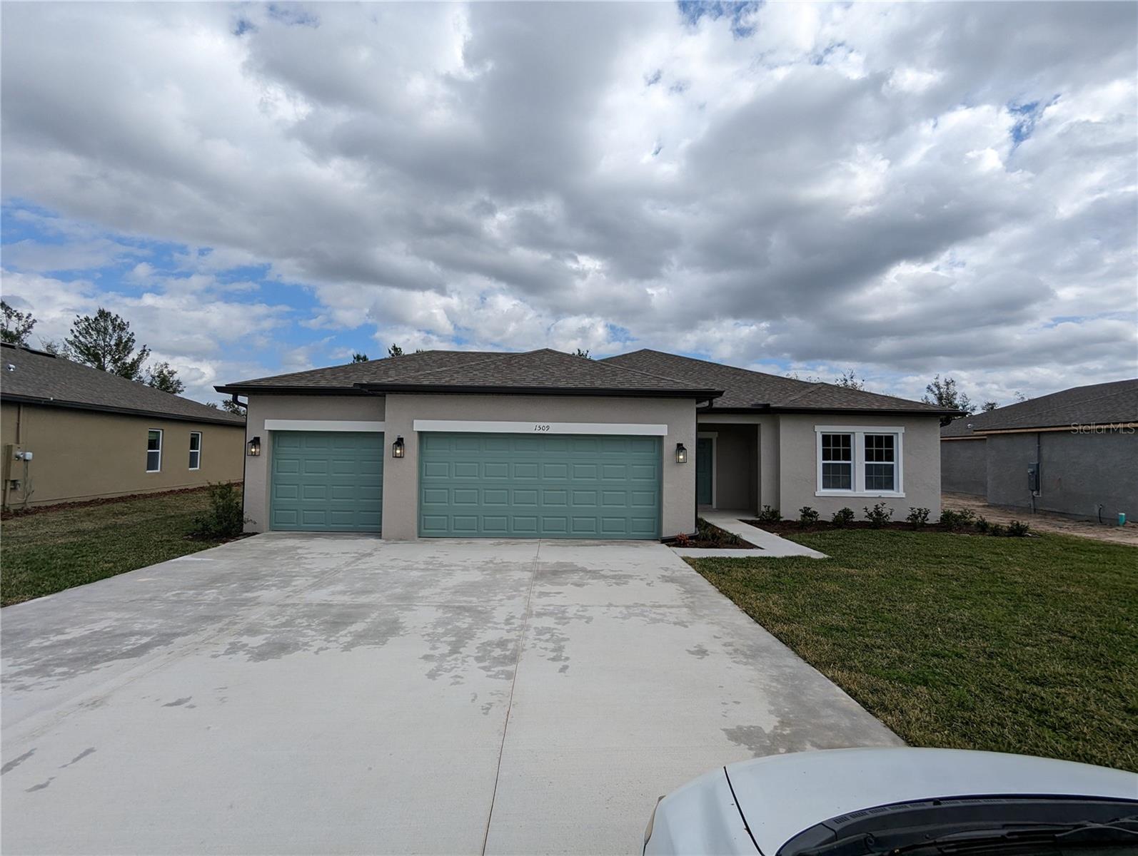 1509 MEADOWLARK DR