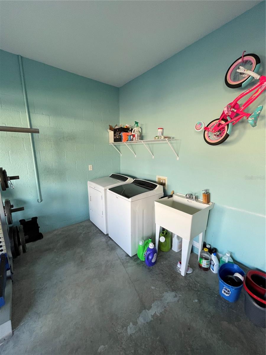 2949 WHISPERING TRAILS DR