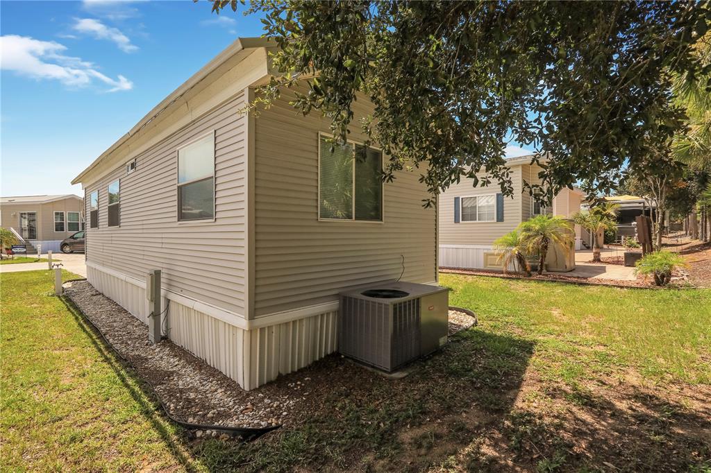 2413 LIMEWOOD AVE #33